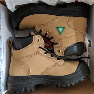 NWT women's Steel-toe Workboot